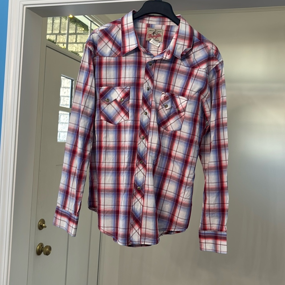 Men’s Blue, White, and Red button up wrangler shirt